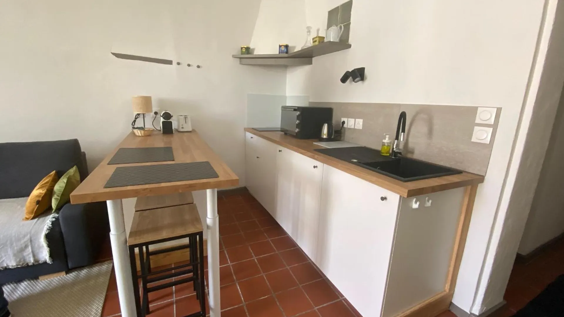 Studio Avec Balcon Sur Cour Aix-en-Provence Frankrike